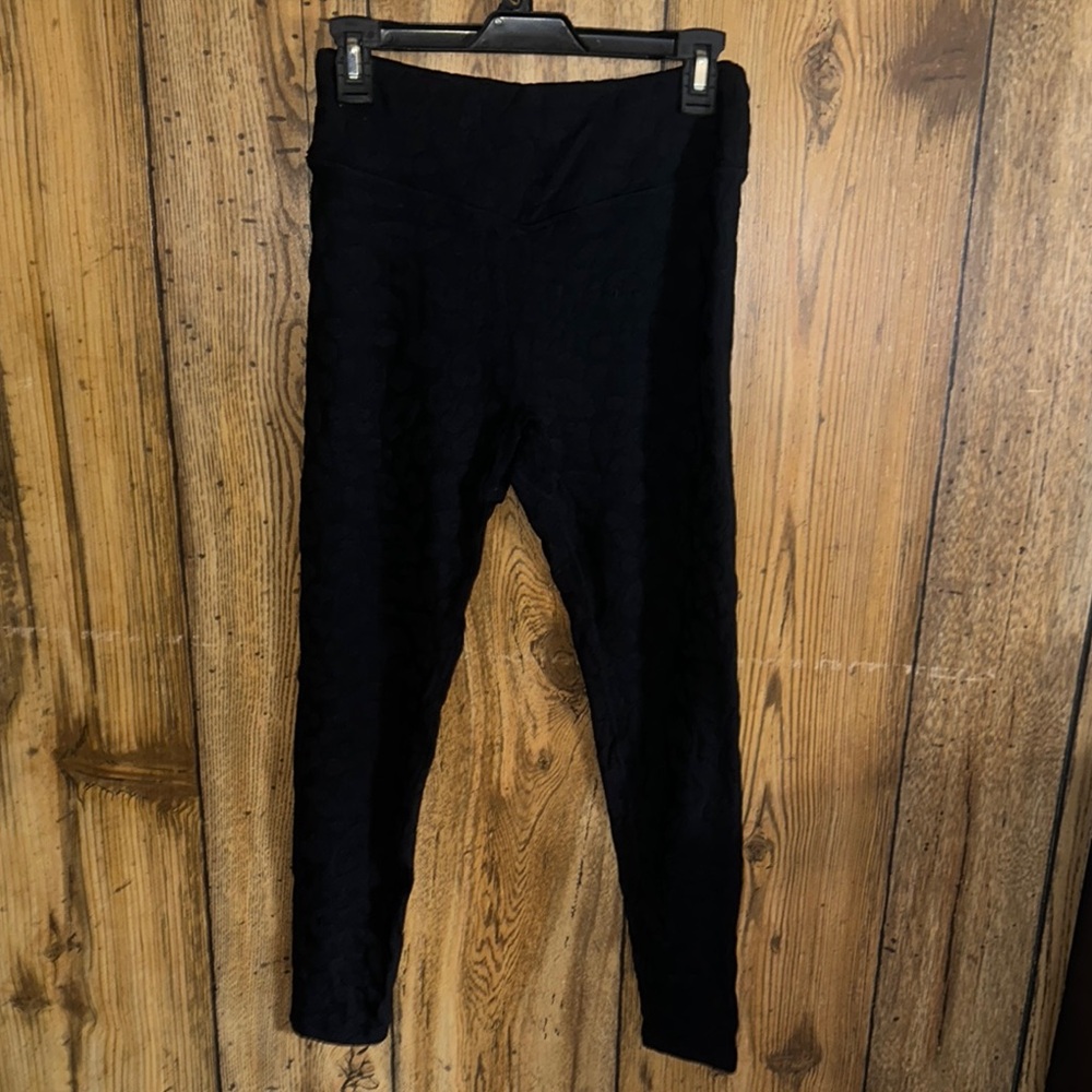 Buff Bunny Embossed Leopard Leggings